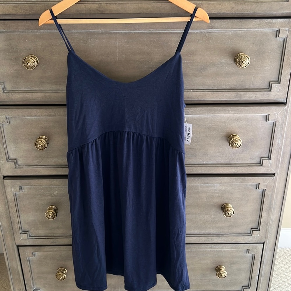 NWT Old Navy woman’s dress size L. Navy blue.